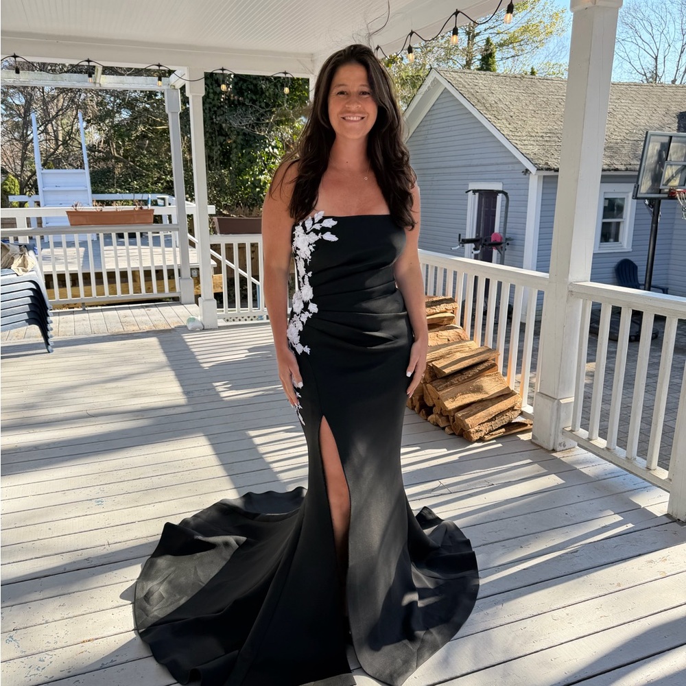 Strapless Black Evening Gown with White Floral Appliqué
